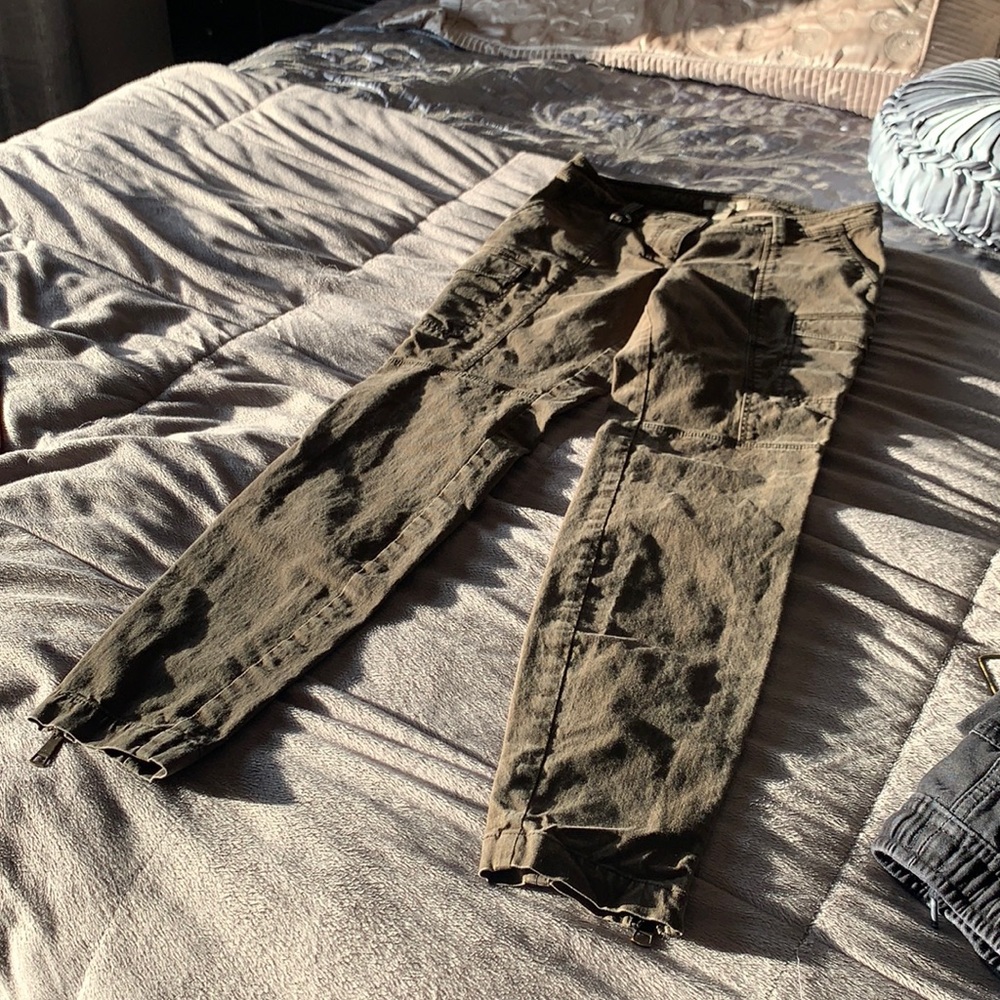 Burberry linen fitted Cargo pants